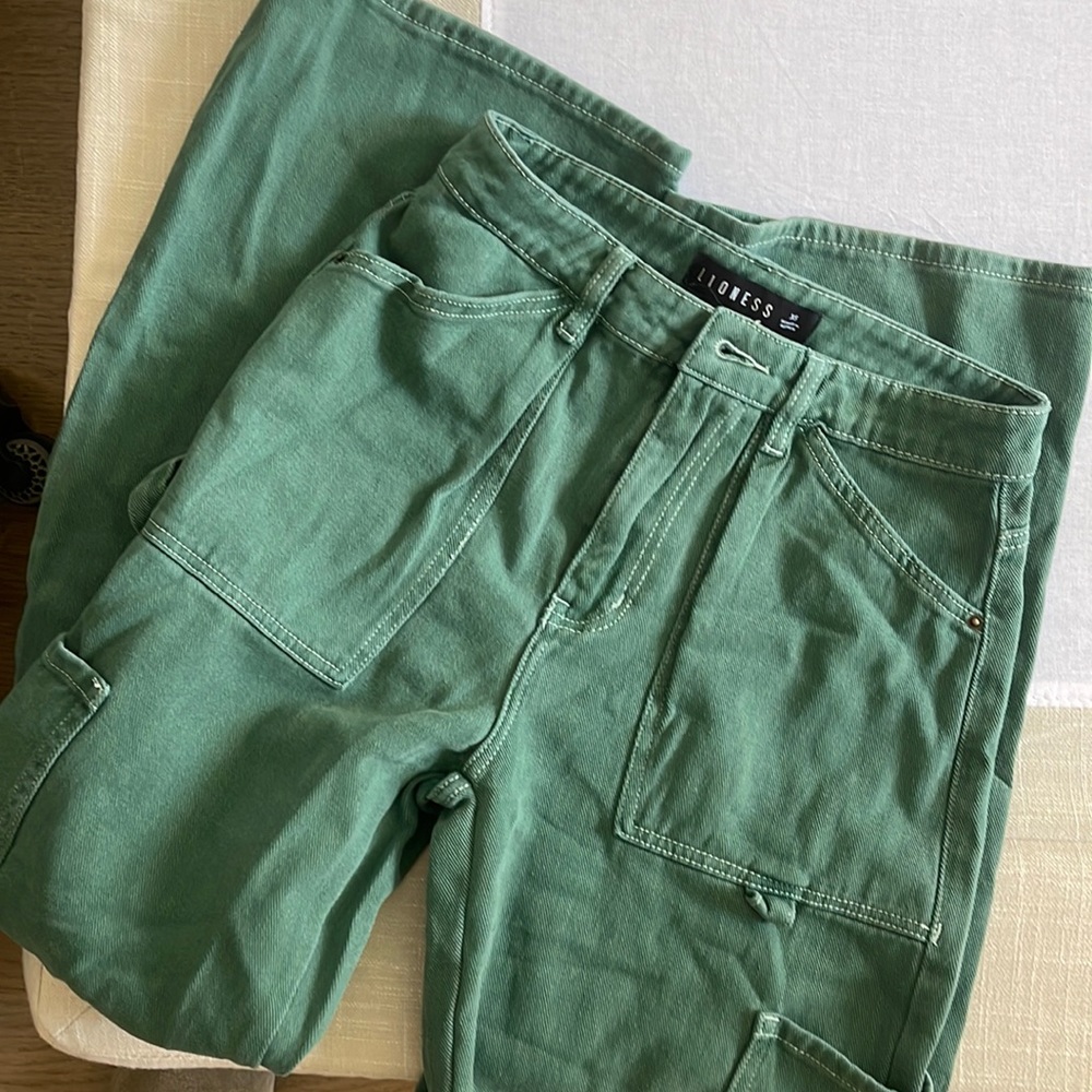 Lioness green pants